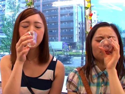 マジックミラー号で媚薬エキスを飲まされた地味系ＪＤが性感マッサージで悶え狂うハメに...