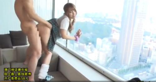 【JKギャル援交】「こんな高いところでヤルと興奮するね」学校帰りにおじさんとホテルで円光のバイトをするJKギャル
