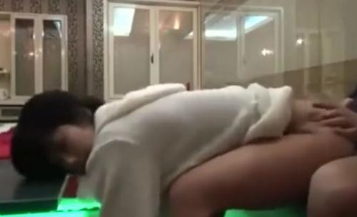【素人援交】中出しデリヘル？バイトの代わりにSEXで稼ぐ女子大生のハメ撮り映像流出！今年もチンチンいっぱい舐めてねーｗ