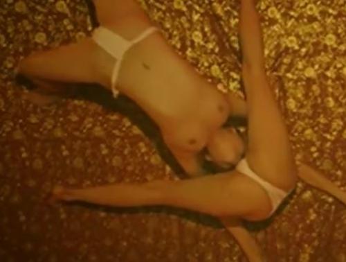【韓国映画】大勢の観客の前で美女による、いろんな体位でマンコ合わせ。エロすぎるレズショー！