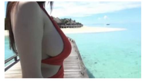 爆乳娘と南の島でバカンスwロリ顔なのにこの圧倒的な巨乳から溢れる小さな乳首w