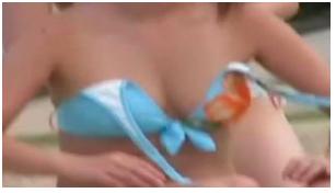 ☆ロリの水着☆「ハプニング集in海辺」★ビキニがポロリ★