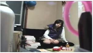 レイプ閲覧注意！家でJCを自宅に連れ込み寝ている所を無理やり挿入！