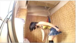 ガチ盗撮！ロリ少女たちの水着へ着替えるシーンを激写した素人動画ｗ