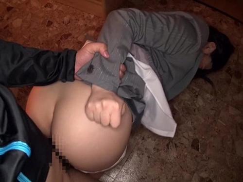 タイトスカートな巨乳OLを尾行レイプ！スーツのまま犯す着衣ファック