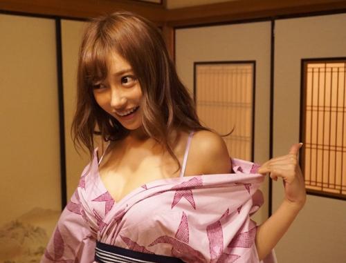 元ヤリマンの彼女が社員旅行で飲みすぎちゃって彼氏を裏切り浮気しちゃうｗｗ