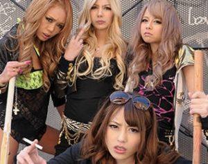 鬼畜不良少女たちが女をレイプしたりカップル狩りで彼氏を寝取る暴虐三昧！！