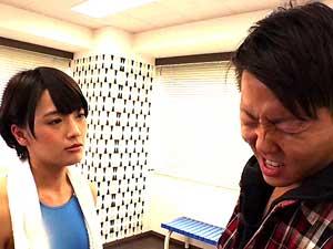 【向井藍】サディスティックな水着の彼女が、愛撫されて興奮し、彼氏にねっとりフェラ奉仕
