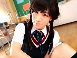 <アイドル>「ねぇ　あたしのこと好き？」転校してきた女子高生ががエロく迫ってきたので放課後の教室でハメたったｗｗｗ