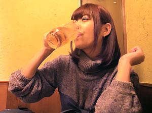 《紺野ひかる》マジカワ美少女が酒を飲みすぎてベロンベロンに酔ったので種付けパコ！