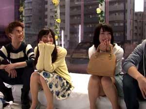 【マジックミラー号】顔見知りどうしの大学生のカップルのスワッピングがエロすぎて勃起不可避ｗｗｗ