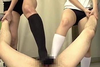 美脚痴女たちがM男を脚責め！足コキ、電気あんま、踏み付けでちんぽを徹底的にいたぶってくれるｗｗ
