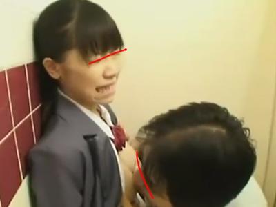 【中学生/援交/中出し】閲覧注意！発育段階の幼い乳房なJCに強引性行為を迫る危険な映像が流出！