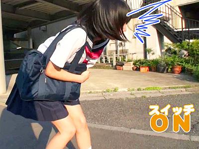 《アクメ調教/潮吹き》「無理無理ッ！止めてぇーーーッ」通常電圧の８６倍の威力ローター仕込み失禁お漏らし絶頂する巨乳JK