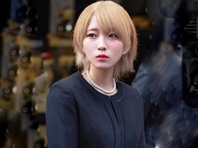【泥酔×輪姦×喪服ギャル人妻】７年ぶりに法事で再会した若妻な金髪ママ女友達ベロベロ泥酔させ不倫な集団SEXするヤバイやつ