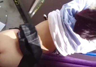 【個人撮影×リベンジポルノ】女子校生な素人カップルの生々しいリアル記念ハメ撮り動画がマジで流出されたった(笑)