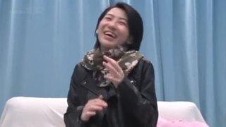 ナンパをされた美魔女奥様がММ号内で不倫セックス!