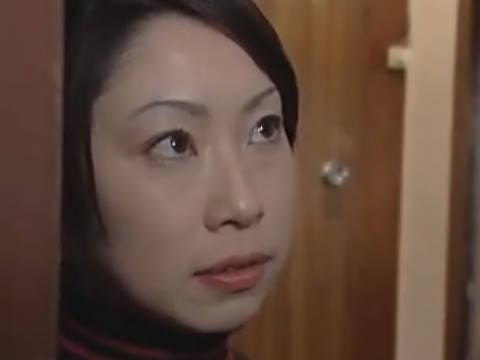 【ヘンリー塚本】なんの用？あんたとやりに来た…巨熟女」乳人妻が浮気相手の義弟に近親相姦で寝取られ