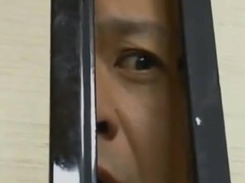 【ヘンリー塚本】嫉妬するわぁあ…熟女巨乳人妻と旦那たちがお互いにヤリ部屋で寝取らせてセックスを覗き見する