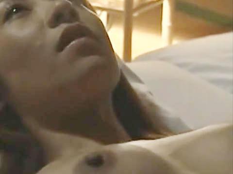 【ヘンリー塚本】私は結婚しますぅう…父親と毎日近親相姦セックスしていた人妻になる巨乳女