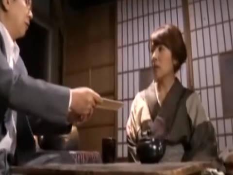 【ヘンリー塚本】これは私の分だぁこれで頼む…熟女巨乳人妻が生活保護官に身体を売って寝取られる