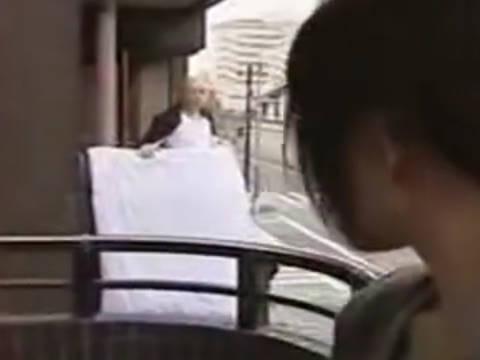 【ヘンリー塚本】私用事があって時間がないんです…団地の巨乳人妻が男を誘惑するも怖くなり断るも寝取られる