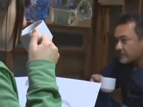 【ヘンリー塚本】お嬢ちゃんが飲んだコーヒーに薬入れたんだよぉ...貧乳の家出少女を昏睡させて強姦