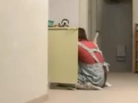 【ヘンリー塚本】オマ◯コオマ◯コぉお…熟女巨乳人妻が叫びながら自宅の水道を壊して業者を呼んで寝取られる
