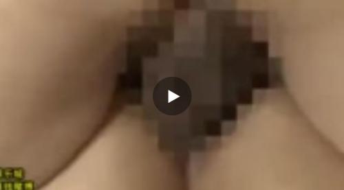 【朝丘みなみ】優しくゆっくりと脱がし始めるとやや小さめのおっぱいで上向きの乳首が露わになる