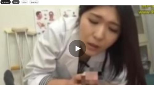 本当は患者のチ○ポを舐めたくて入れたい発情メス