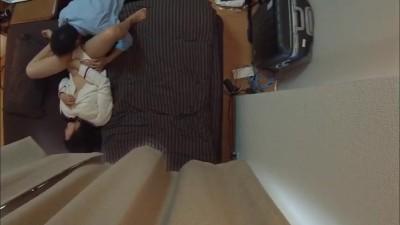 【巨乳】褒めておだてて、そのあと一生懸命口説いたら…
