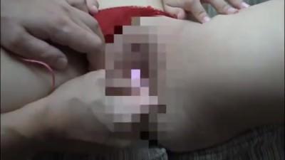 でも言葉の端々に都会への憧れも滲ませる そんな純情少女を騙して東京へ連れ出しAV出演させる