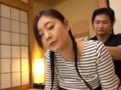 田舎の美味い空気に育てられた熟れ頃熟女を探しにナンパ師たちは今日も行く