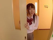 ＜上原亜衣＞美少女JKが足コキからのフェラ！教室でセックスする