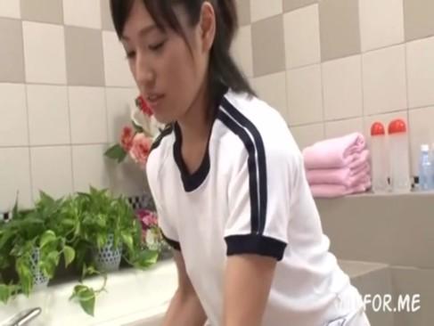 現役JKがソープ嬢になってブルマ着衣のエッチしちゃう