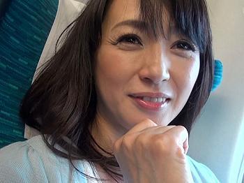 「1回だけ思い出つくろうよ…」五十路の美魔女と不倫旅行で初エッチ！背徳感がセックスを何倍にも興奮させる…