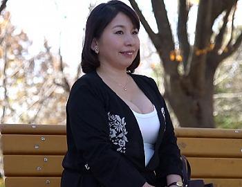 地味系ぽっちゃりおばさん、三段腹&デカ乳輪の垂れ乳を揺らす肉弾セックスはデブ専には最高③