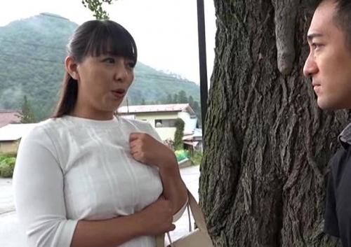 【村上涼子】ぽっちゃり熟女のママと温泉旅行、誰も邪魔ものがいない場所でヤリまくる②