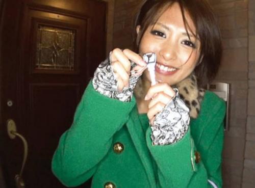 ▼夏目優希▼「M男クン、こねくりまわしちゃっていいですかぁ？」激エロお姉さんがM男宅に凸して痴女SEX！！