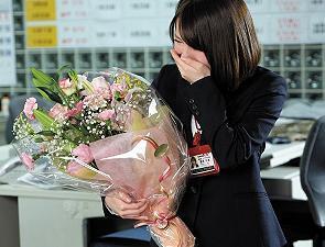 【SOD女子社員】SODを退社する事になった宣伝部パイパン広報が最初で最後の中出しセックス！！