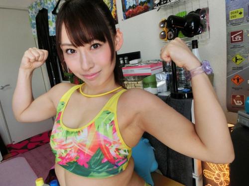 超ドMなスポーツ美女の喉奥までチンポを突っ込みイラマチオ調教
