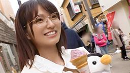 【メガネ女子】キラキラ保育士21歳と鎌倉観光からの中出しSEX