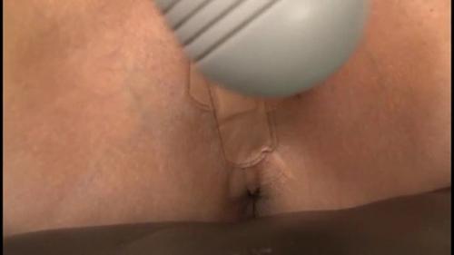 無毛でコブ縄で電マで逝きそう…。卑猥過ぎるイメージビデオは最早アダルトビデオ以上？［栄倉彩］