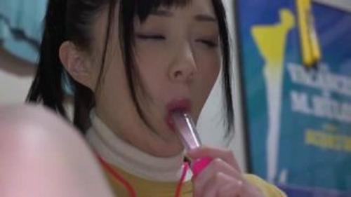 【ヘンリー塚本】年頃の娘に1人部屋を与えるとオナニーしちゃう