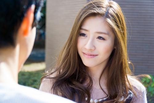 人妻をナンパしてカフェや居酒屋に誘い出す、夫との性生活の不満を聞きだし、欲求不満と紐解いて口説き落としていく