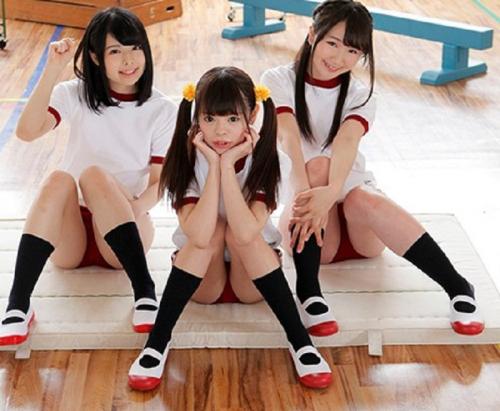 「今まで汗臭い先生って嫌いだったけど、エッチするようになって癖になっちゃったかも♪おじさんって優しいし