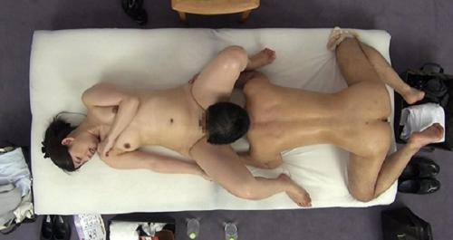 同僚なのに気まずい！興奮した二人が一線を越えてしまう不倫SEX
