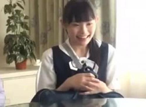 スポーツ貧乳少女をエロマッサージで女にさせる！媚薬を塗り込み完全に雌の顔にｗ