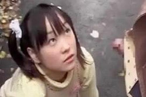 「おじさんコレなぁ～に？」痴漢誘拐でツインテールロリJSが強制口淫させられる！