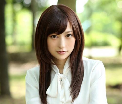 とても可愛らしい人妻さんが出演してくださいました。結婚前はIT企業の受付嬢として会社のマドンナ的存在だったとか…